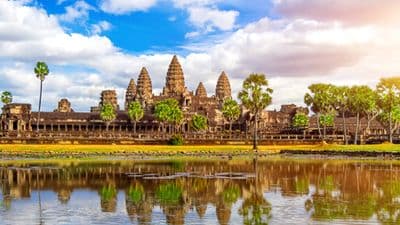 From the temples of Angkor to the Mekong Delta, experience unique and exotic end-of-year celebrations - & Hanoi and Halong Bay (port-to-port cruise)