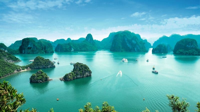 From the temples of Angkor to the Mekong Delta, experience unique and exotic end-of-year celebrations & The Imperial Cities (port-to-port cruise)